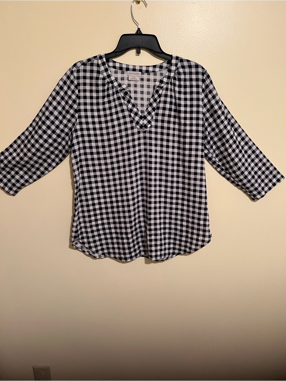 Van Heusen Small Black White Gingham 3/4 Sleeve Split Neck Blouse Women’s